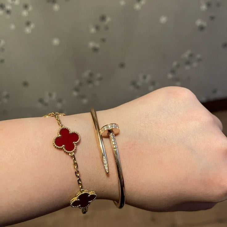 CLOVER | ROTE ARMREIF