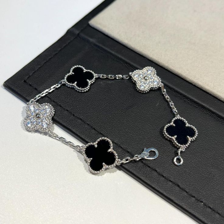 SILBER/SCHWARZ GLÜCKSKLEE