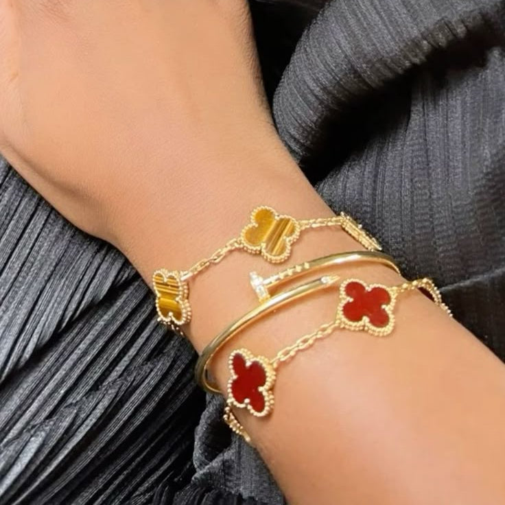 CLOVER | ROTE ARMREIF